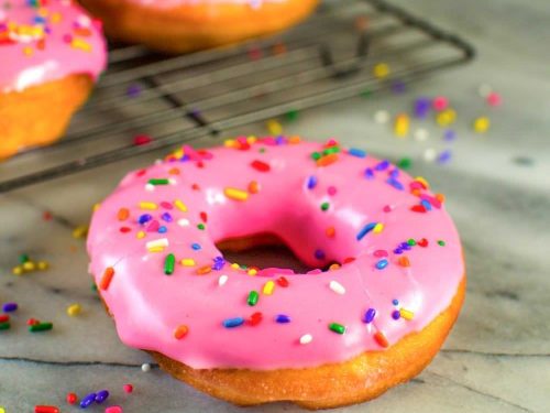 Seniors Enjoy Doughnuts After Reindeer Games Victory