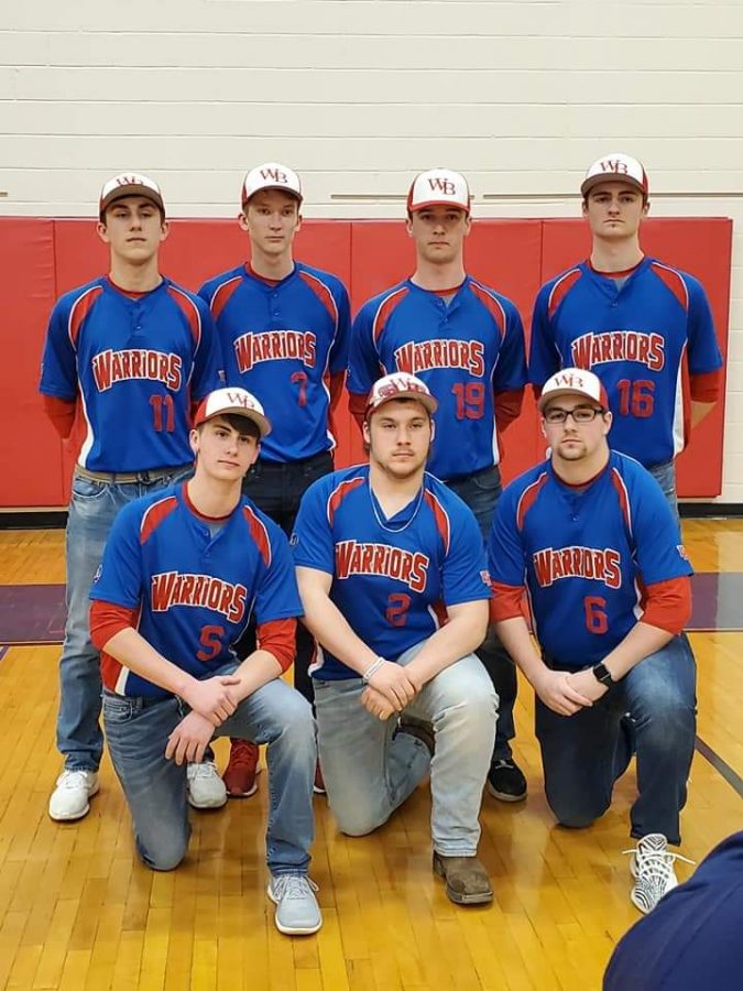 The Warrior baseball letterwinners pose for a picture at Meet the Warriors.