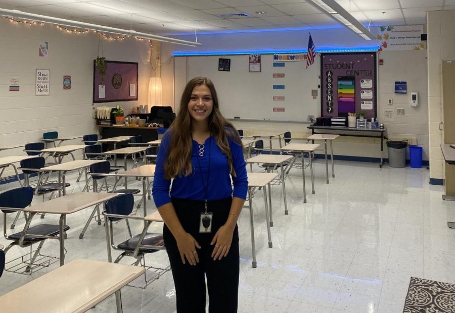 New+math+teacher+Miss.+McClelland+excitedly+shows+off+her+new+classroom.