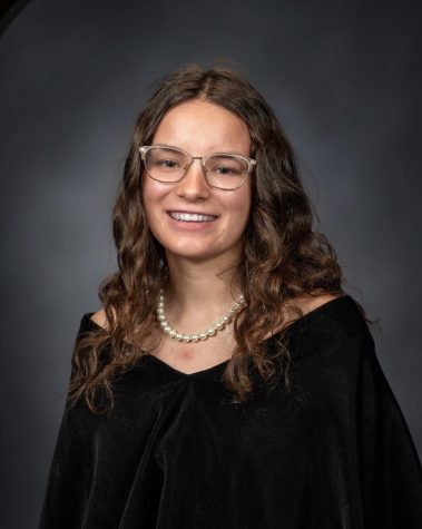 The senior formal photo of Kayleigh Smeal, Class of 2023.