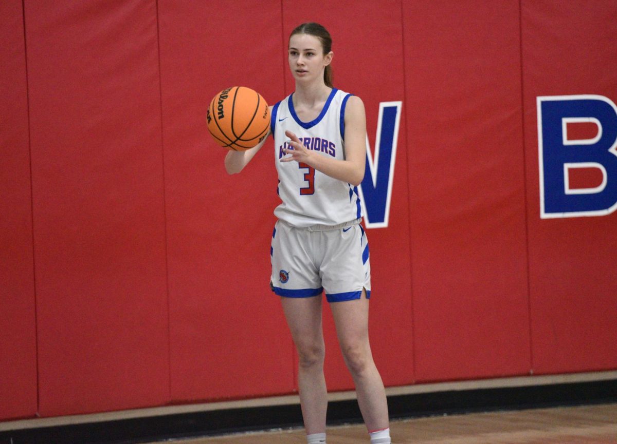 Dale passes the ball to an open teammate on the inbound.